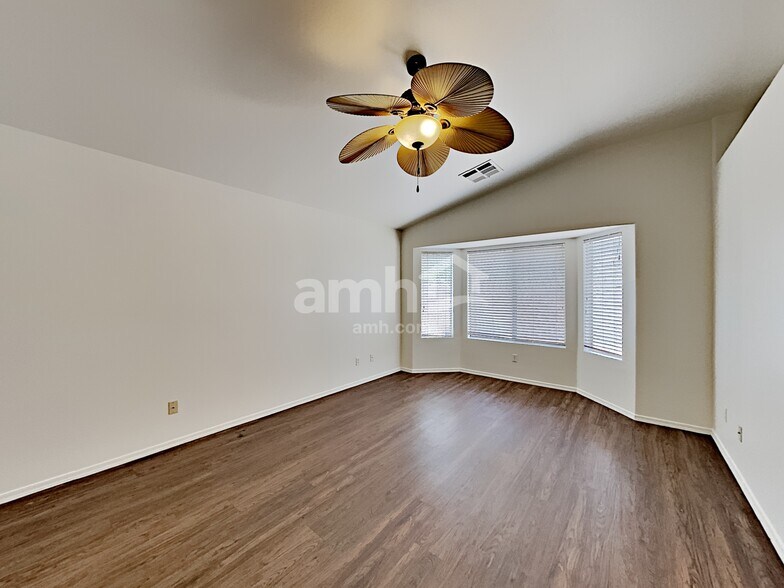 Building Photo - 9910 W Atlantis Way