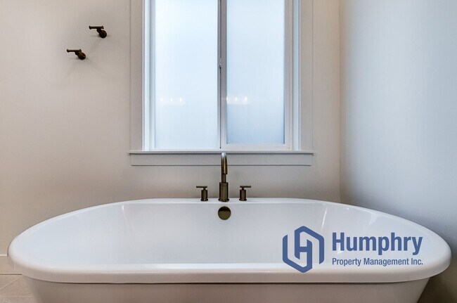 Building Photo - Brand new home stunning Valor Estates in Kuna