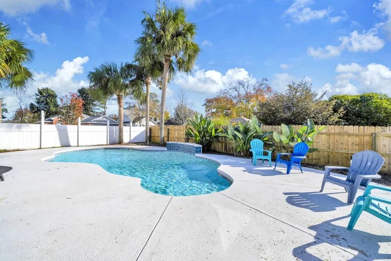 Building Photo - 1207 Quail Wood Dr