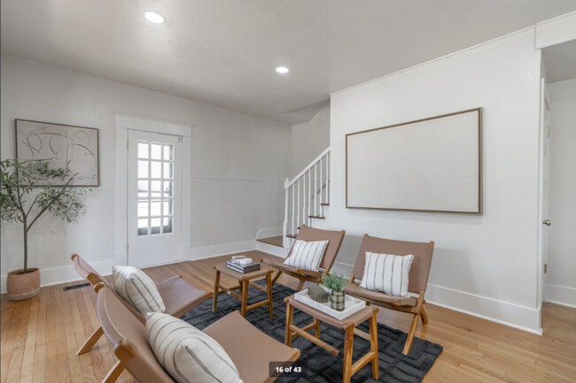 Building Photo - 4 Bed 3 Bath in Uptown OKC