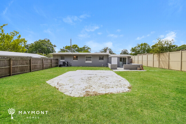 Building Photo - Charming Single-Story 3 Bedroom Home