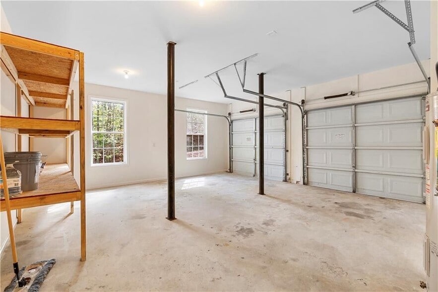 Building Photo - 80 Castle Ct