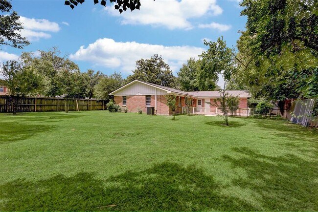 Building Photo - 3602 Galway Ln