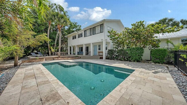 Building Photo - 3708 Sandspur Ln