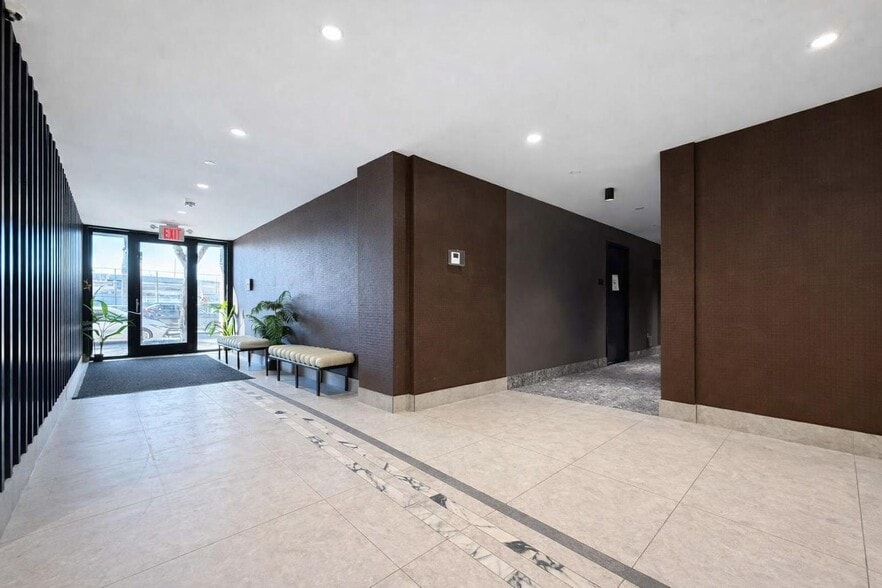 Building Photo - 91 Bruckner Blvd