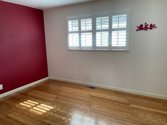 Building Photo - Charming Two Bedroom Pacific Grove Home