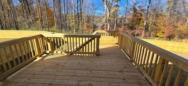 Building Photo - 97 Elijah St