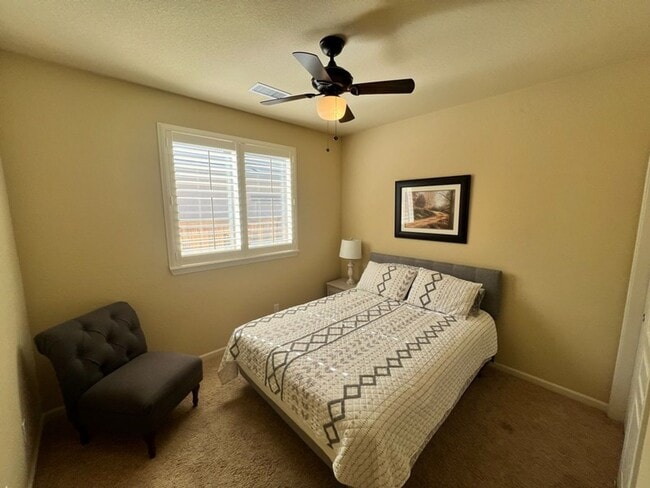 Building Photo - 1180 W Del Webb Pkwy