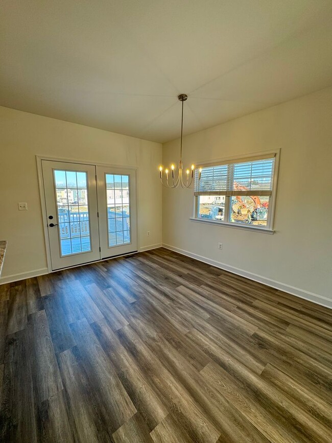 Building Photo - Brand New  END UNIT Townhouse For Rent in ...