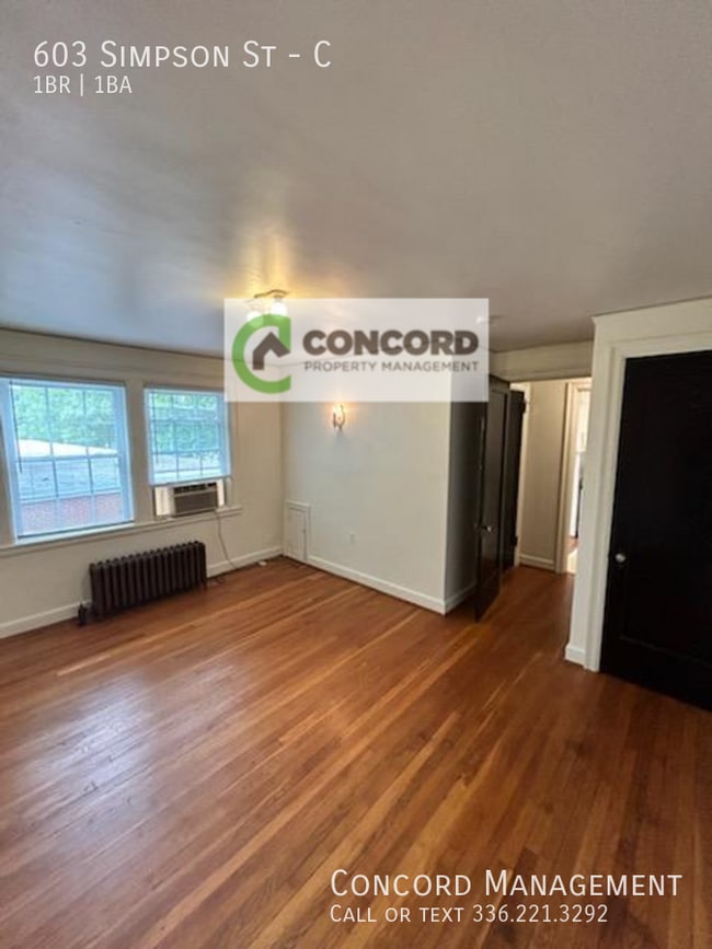 Building Photo - 603 Simpson St