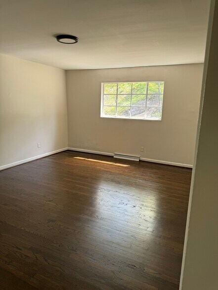 Building Photo - 2644 20th Place Ensley