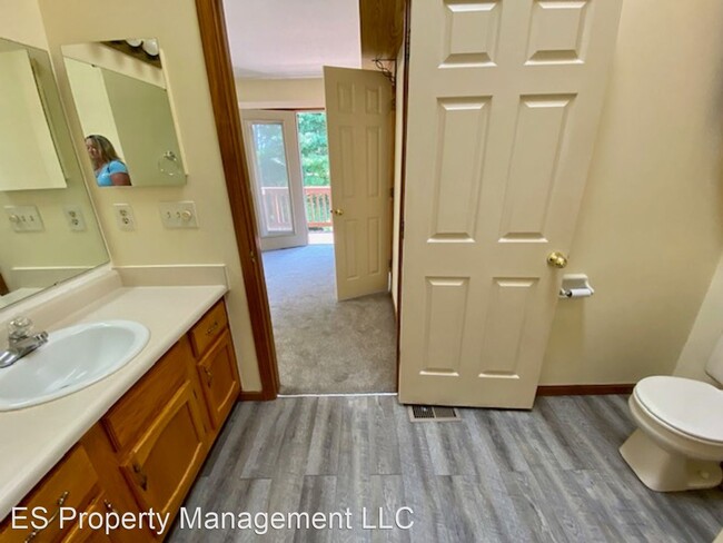 Building Photo - 2 br, 2.5 bath House - 5405 Bay Harbor Drive