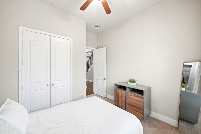 Building Photo - 2239 Falcon Brook Dr