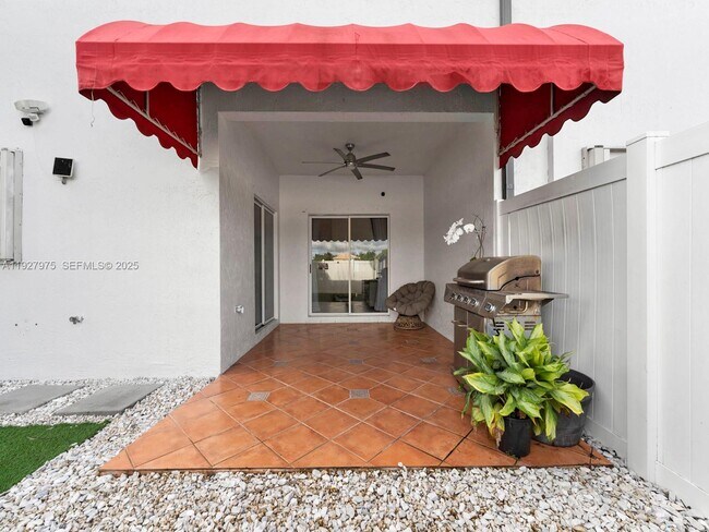 Building Photo - 12881 SW 49th Ct