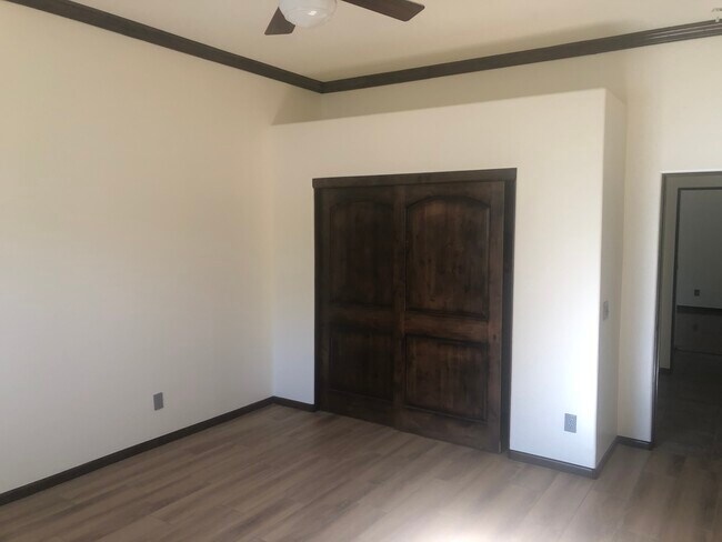 Building Photo - 35030 N 51st St