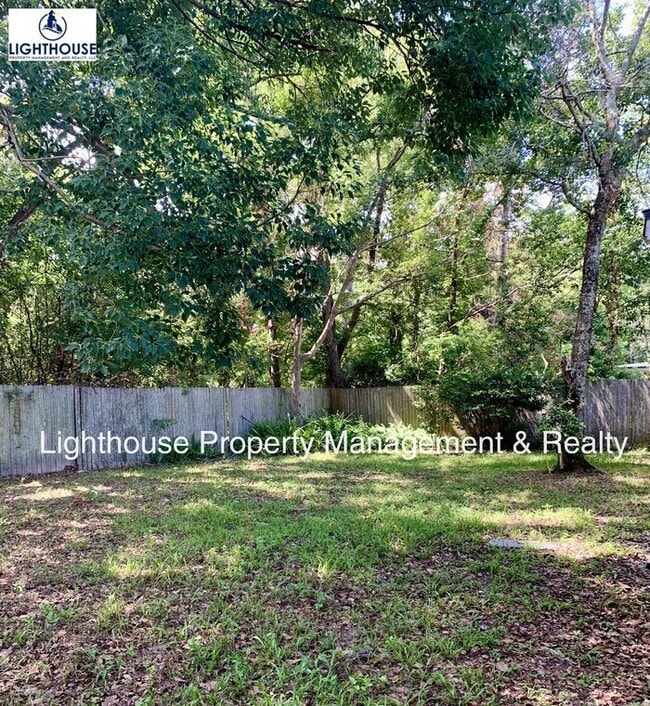 Building Photo - Fantastic 3 bed/2 bath home in Edgewood Ma...