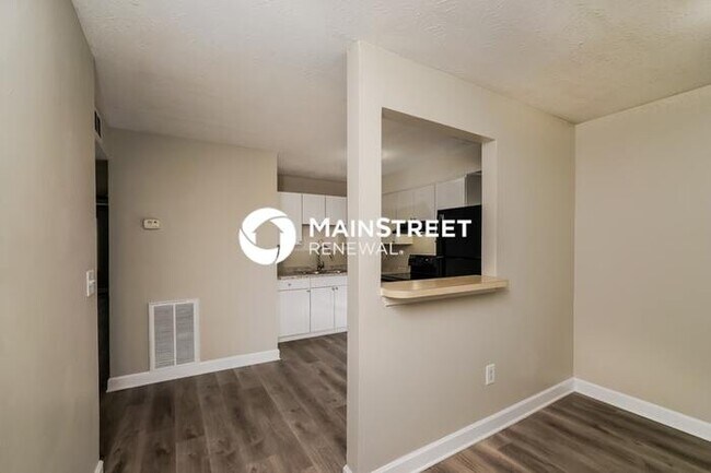 Building Photo - 3 Bedroom Pet-Friendly Home in Louisville,...
