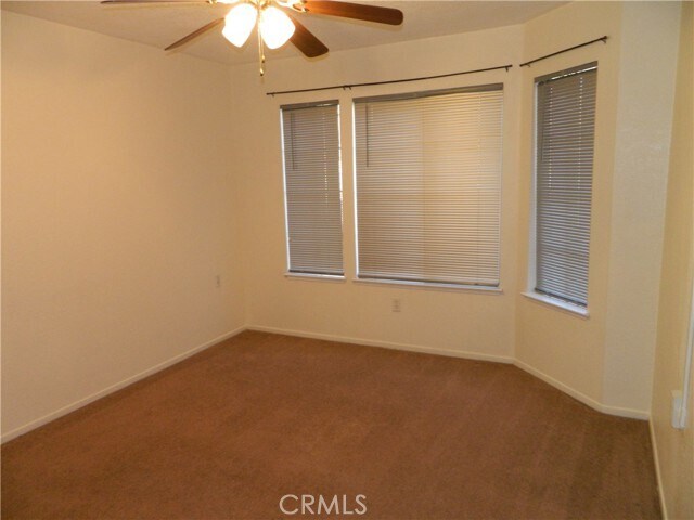 Building Photo - 948 Hillcrest St