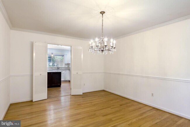 Building Photo - 2816 N Yucatan St
