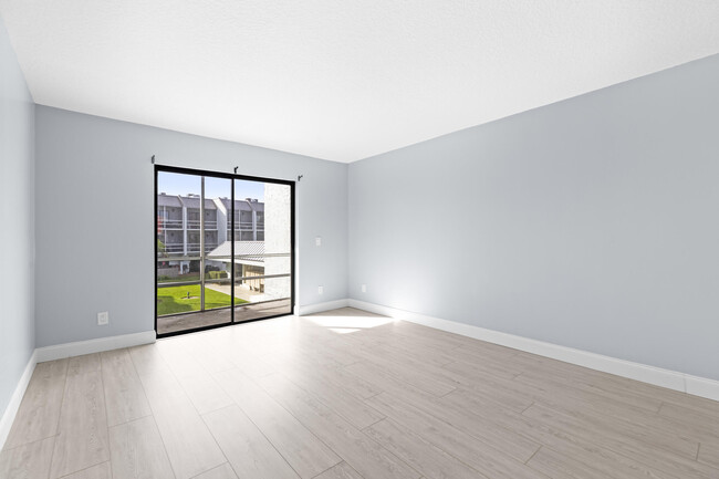Building Photo - 1300 Seaway Dr