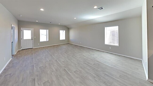 Building Photo - 2520 Alice Wy