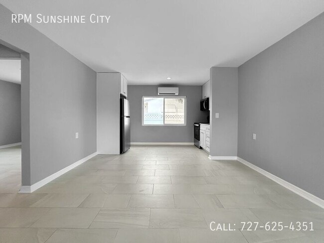 Building Photo - 17615 Lee Ave