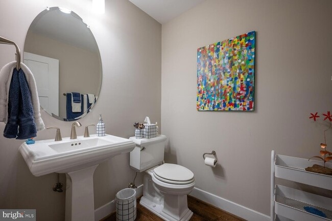 Building Photo - 1126 N Stuart St