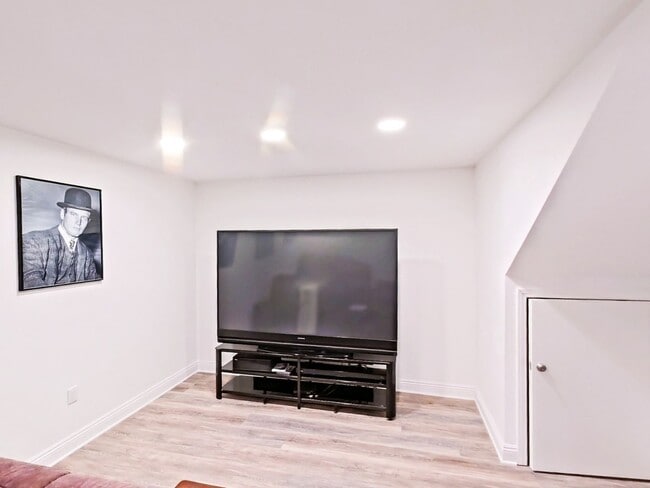 Building Photo - 33672 Chula Vista Ave