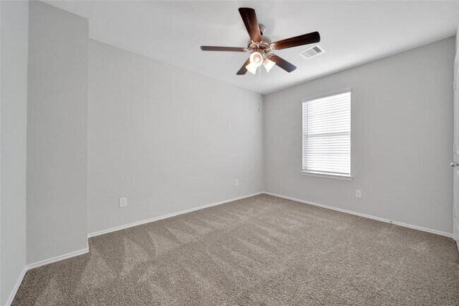 Building Photo - 13854 Rock Island Trl