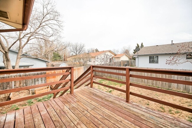 Building Photo - 2 Bedroom Duplex in Greeley