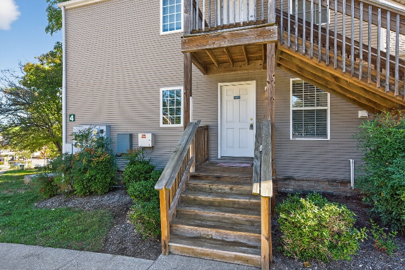 Building Photo - 858 Malabu Dr