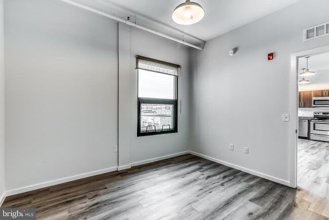 Building Photo - 4800 Brown St