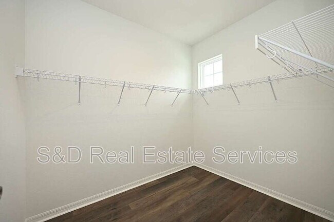 Building Photo - 1011 N Brunnell Pkwy