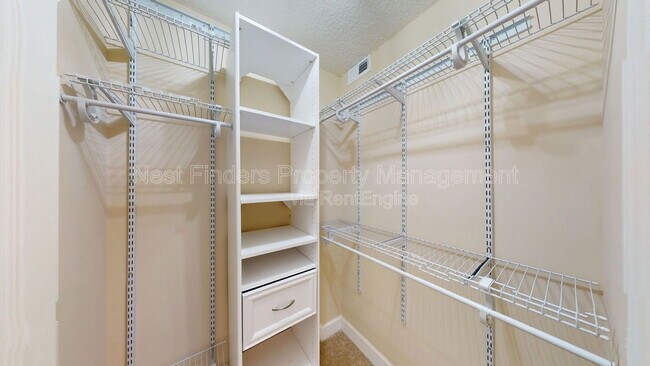 Building Photo - 4786 Yacht Ct