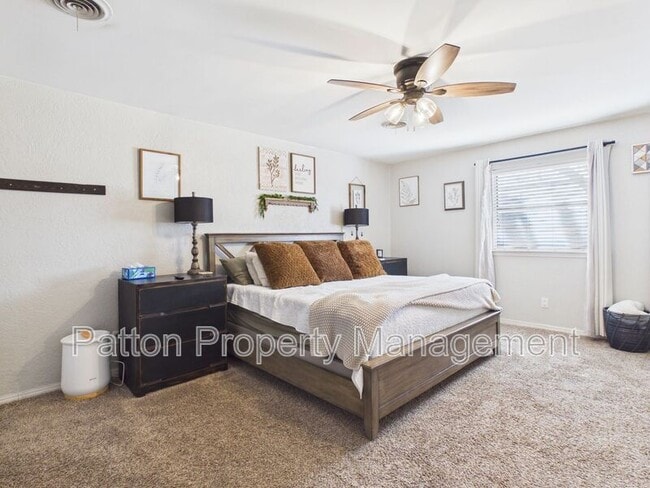 Building Photo - 7727 Cervin Dr