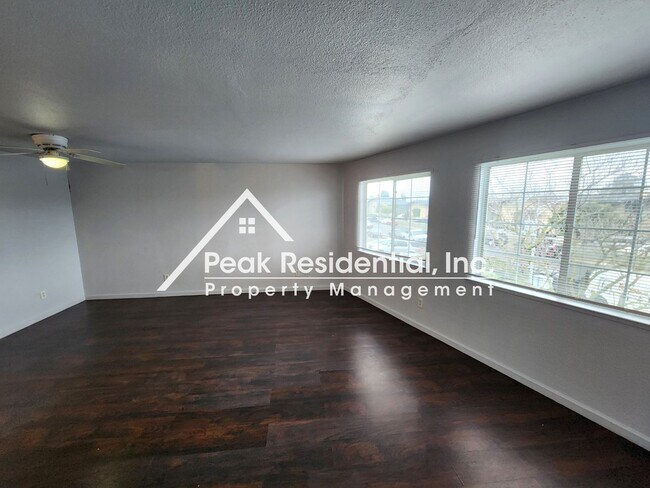 Building Photo - Croetto10532