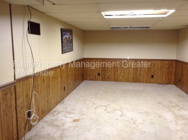 Building Photo - 4032 N 92nd St