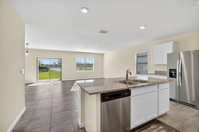 Building Photo - 6580 Canterbridge Dr