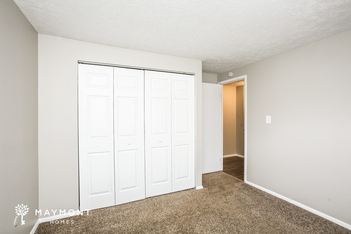 Building Photo - 2620 Pawnee Dr