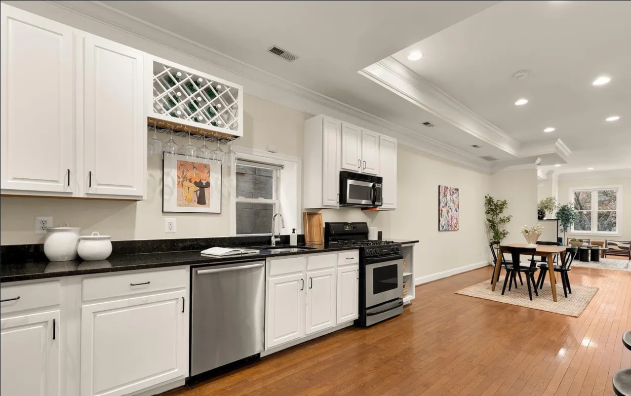 Building Photo - 1512 Park Rd NW