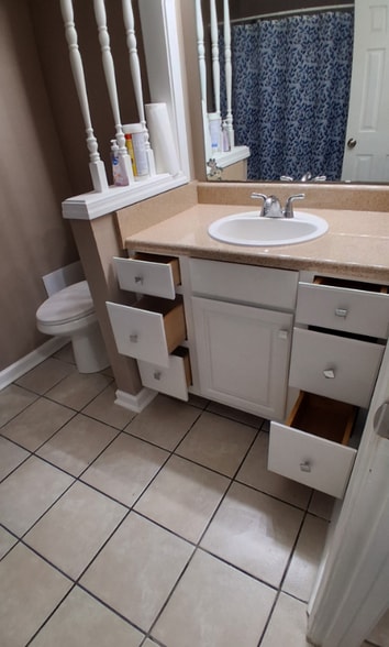 Building Photo - 7769 Adrian Dr