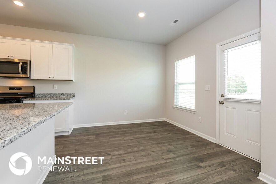 Building Photo - 2408 Curbow Dr