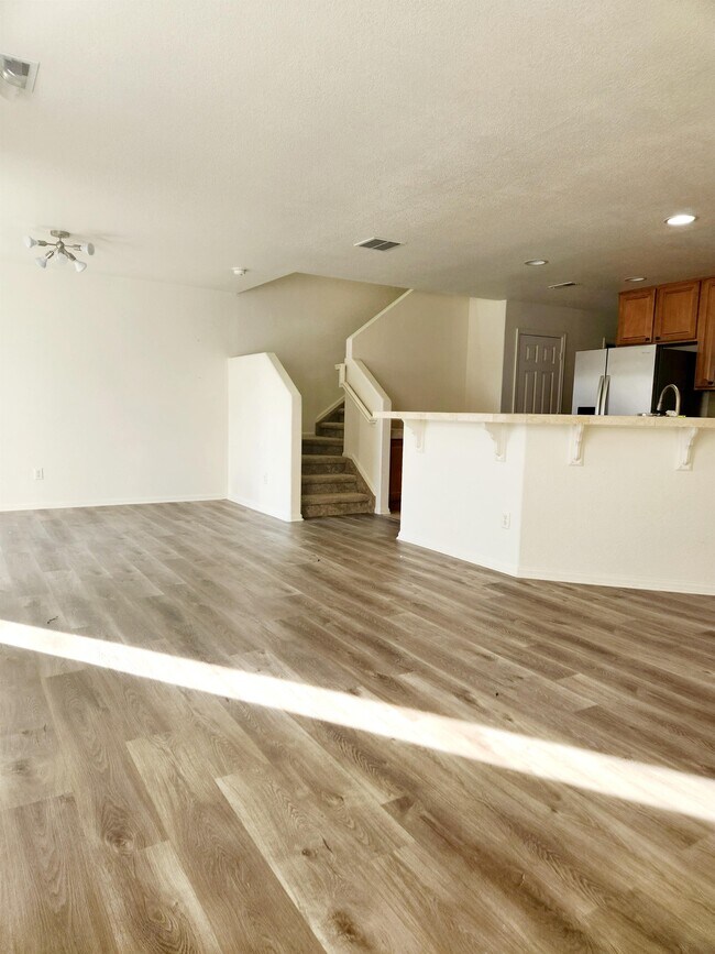 Building Photo - 9779 Mayfair St