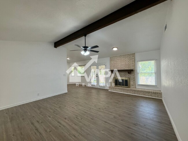 Building Photo - 9650 Chelmsford Dr
