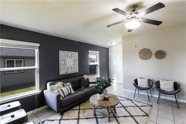 Building Photo - 18319 Bandelier Dr