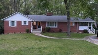 Building Photo - 101 Laurel Ln