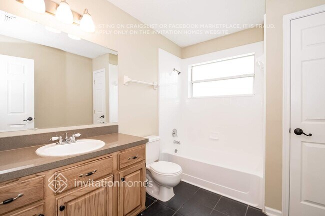 Building Photo - 6896 Plum Lake Dr E