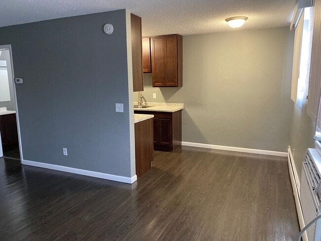 Interior Photo - Bridgewater Crossings