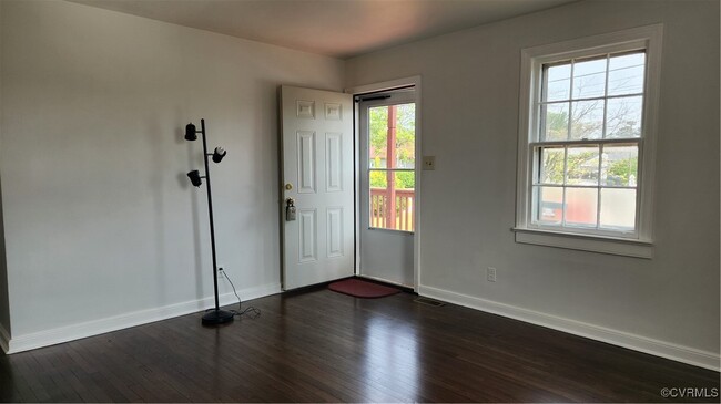 Building Photo - 109 W Ellerslie Ave