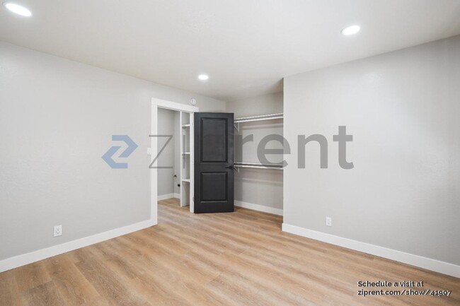 Building Photo - 3808 Quigley St